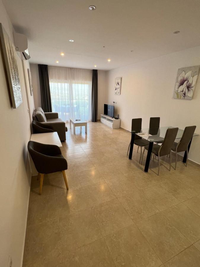 Apartamentos Flamingo Hills เบนีตาเชลล์ ภายนอก รูปภาพ